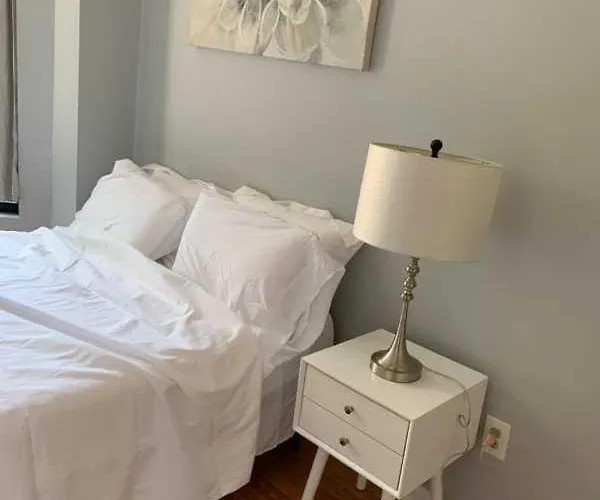 South Loop 4 Bedroom *
